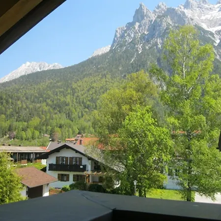 Ferienapartmenthaus Hubertushof Mittenwald Exterior photo