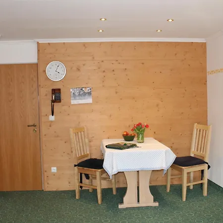 Ferienapartmenthaus Hubertushof Mittenwald Exterior photo