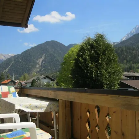 Ferienapartmenthaus Hubertushof Mittenwald Room photo