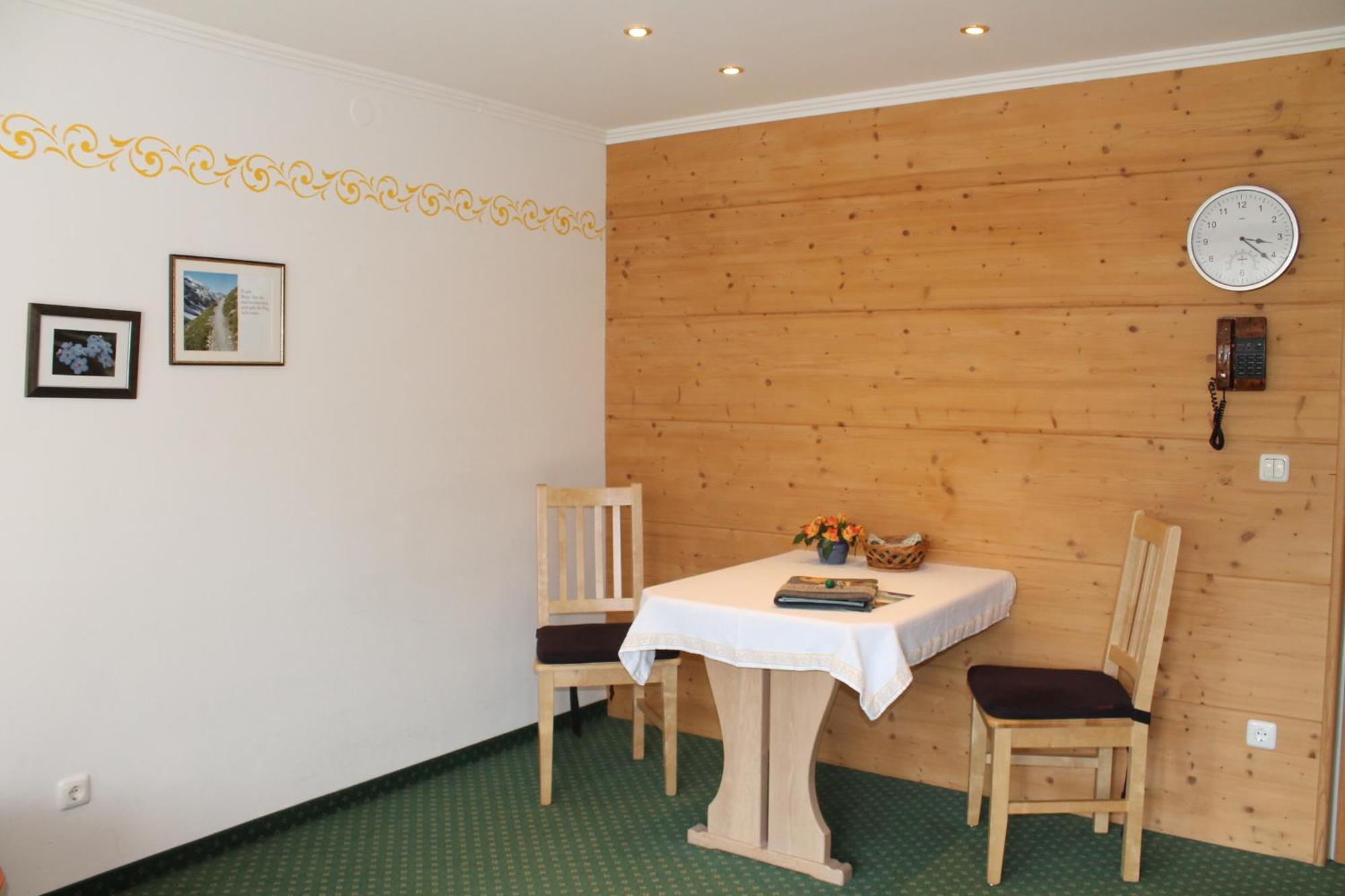 Ferienapartmenthaus Hubertushof * Mittenwald