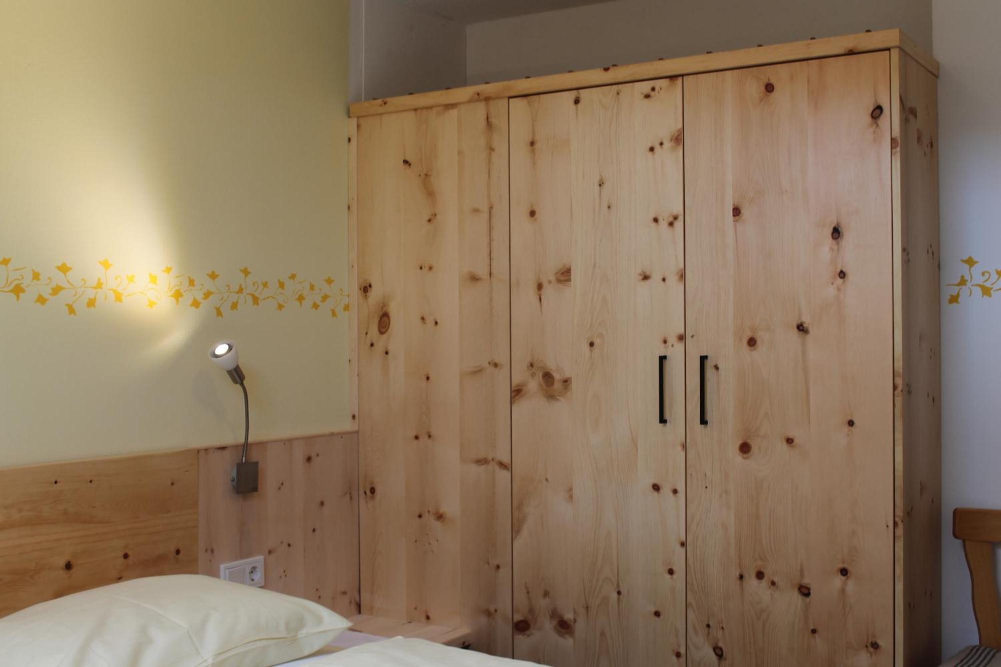 Ferienapartmenthaus Hubertushof Apartment Mittenwald